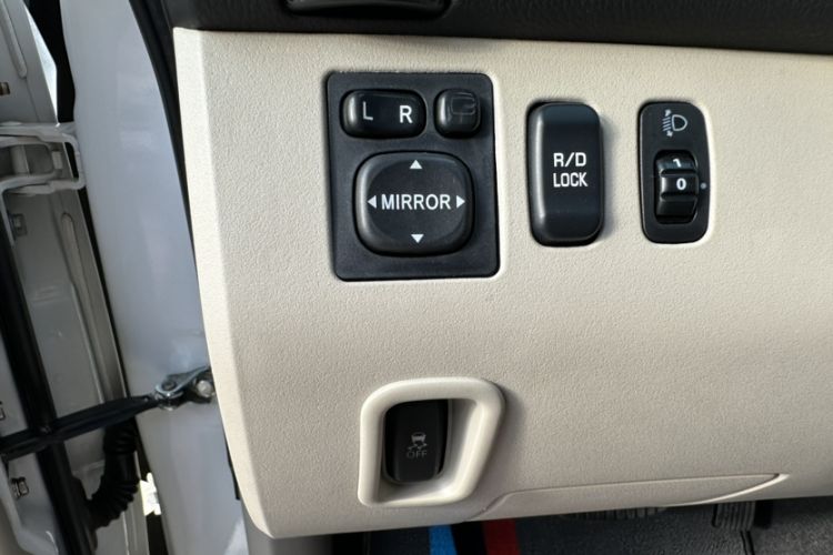 Used Mitsubishi Pajero Sport 2013 3.0L Automatic 4x4 Flagship Edition
