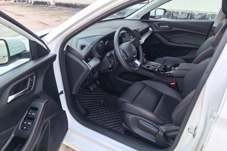 Used MG 5 2023 180 DVVT CVT Luxury Edition