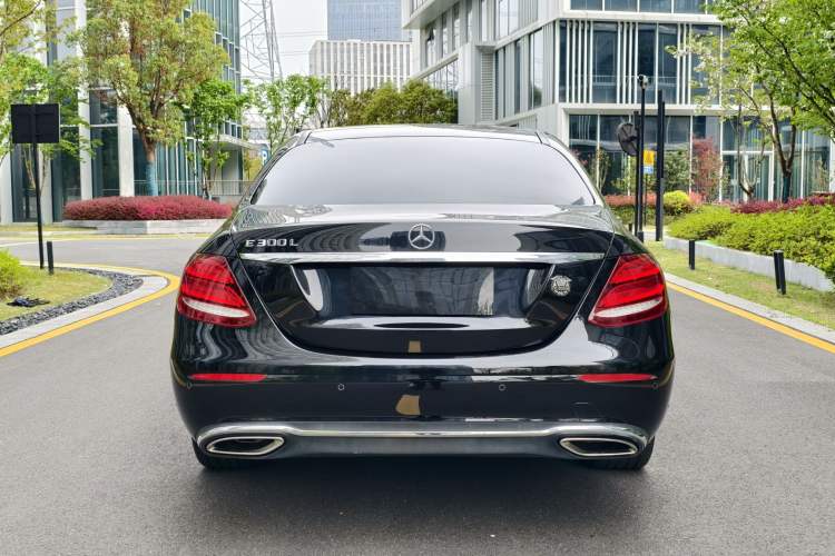 Used Mercedes-Benz E-Class 2018 Facelifted E 300 L Stylish Version Exterior 5