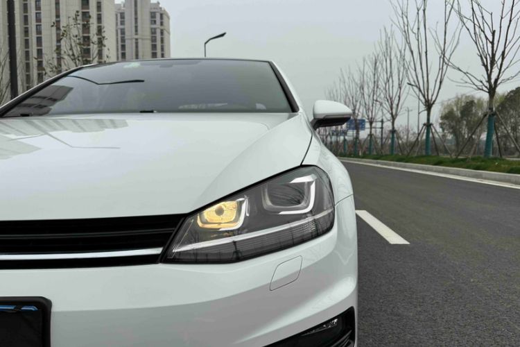 Used Volkswagen Golf 2017 280TSI Automatic R-Line Million-Vehicle Commemorative Edition
