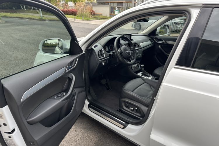 Used Audi Q3 2016 35 TFSI quattro all-wheel-drive style model Left Front Seat