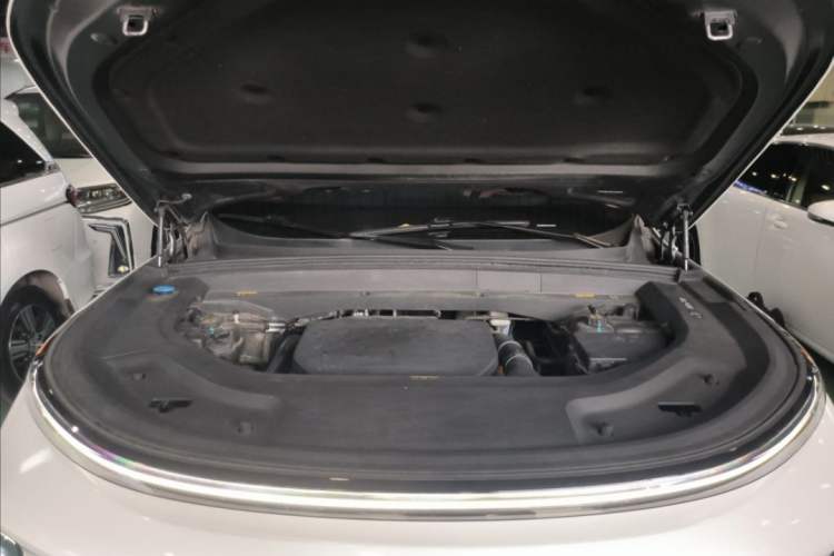 Used Li Auto L9 2022 Max model