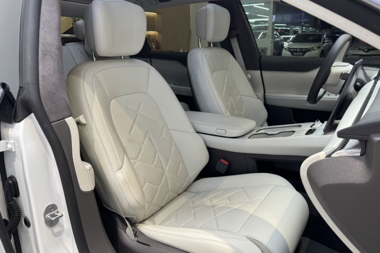 Used Nio ET7 2024 75 kWh Executive Edition
