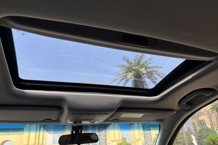 Used Acura CDX 2016 1.5T Two-Wheel Drive Deluxe Edition