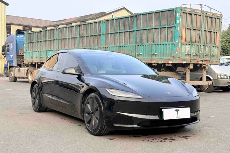Used Tesla Model 3 2023 Long-Range All-Wheel-Drive Version