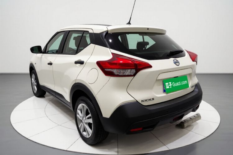 Used Nissan Kicks 2020 1.5L XE Manual Cool Edition
