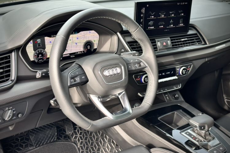 Used Audi Q5L 2022 Updated 45T Luxury Dynamic Version
