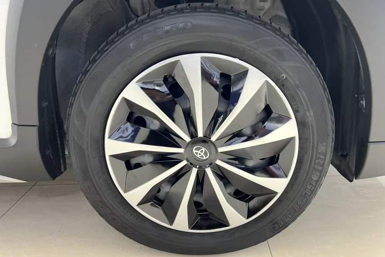 Used Toyota YARiS L Zhi Xuan 2022 X-Trail 1.5L CVT Leading PLUS Edition