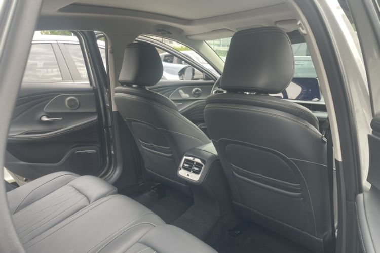 Used Chery Arrizo 8 2024 1.6T DCT Smart Interior 3