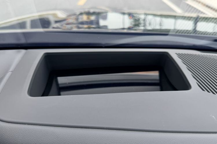 Used BMW 5 Series 2025 530Li Luxury Edition M Sport Package Interior 4