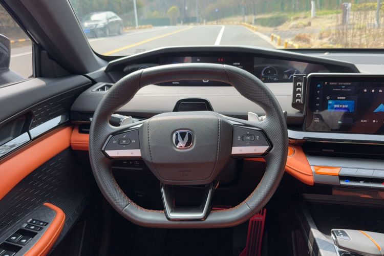 Used CHANGAN UNI-V 2023 1.5T Sport Edition
