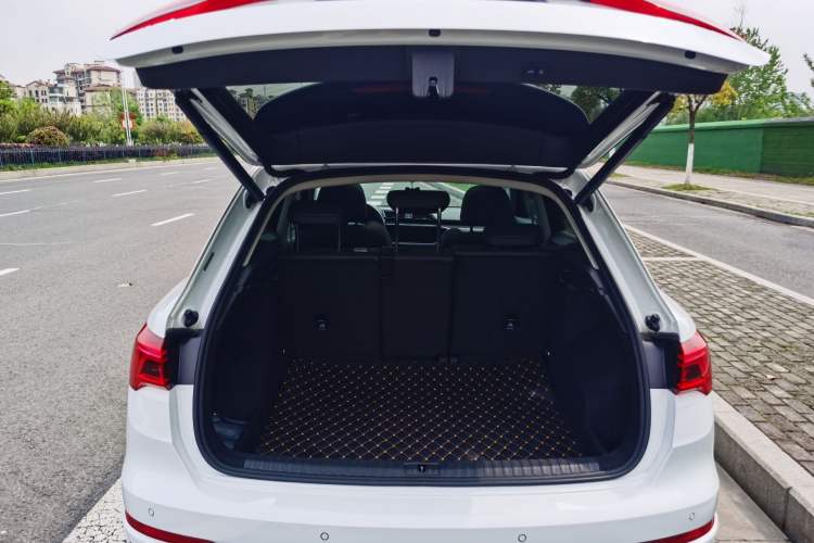 Used Audi Q3 2021 35 TFSI Fashion Dynamic Model Trunk