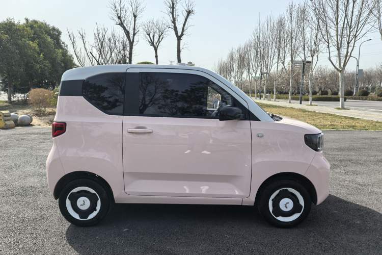 Used Wuling Hongguang MINIEV 2022 Macaron Premium Model – Lithium Iron Phosphate
