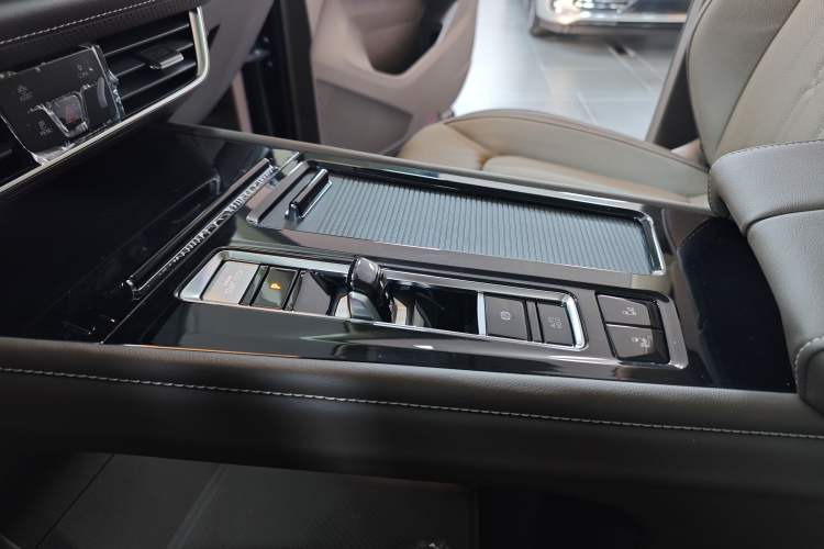 Used Volkswagen Viloran 2023 Revised Version 380TSI Luxury Edition