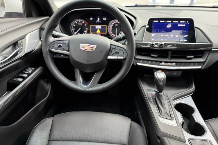 Used Cadillac CT4 2023 25T Luxury Model Interior 8