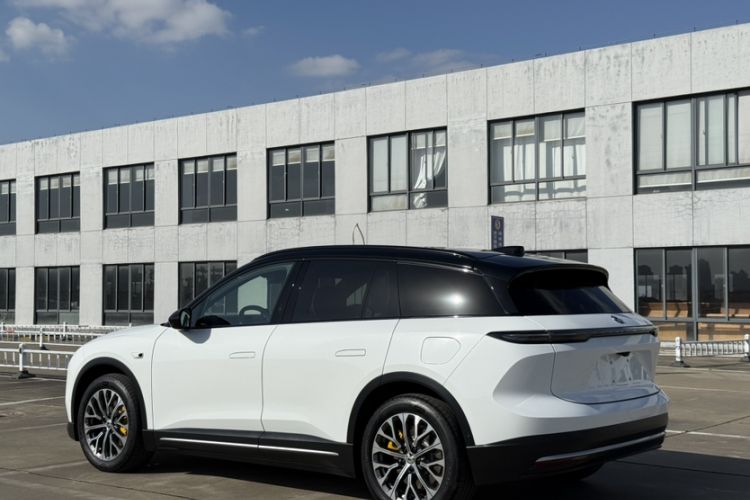 Used Nio ES6 2024 75 kWh Exterior 9