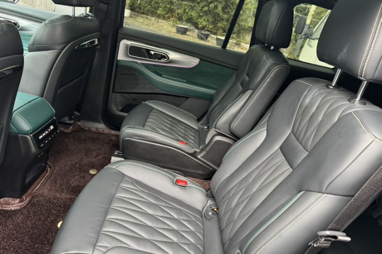 Used GAC Trumpchi GS8 2022 Double-Energy Series 2.0TM Two-Wheel Drive Prestige Edition (6 Seats)
