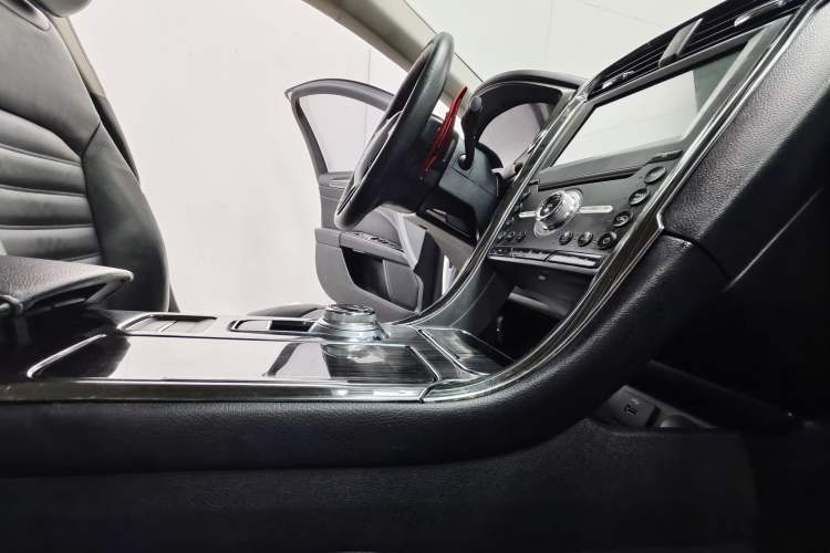 Used Ford Mondeo 2017 Facelifted EcoBoost 180 Fashion Edition Interior 3