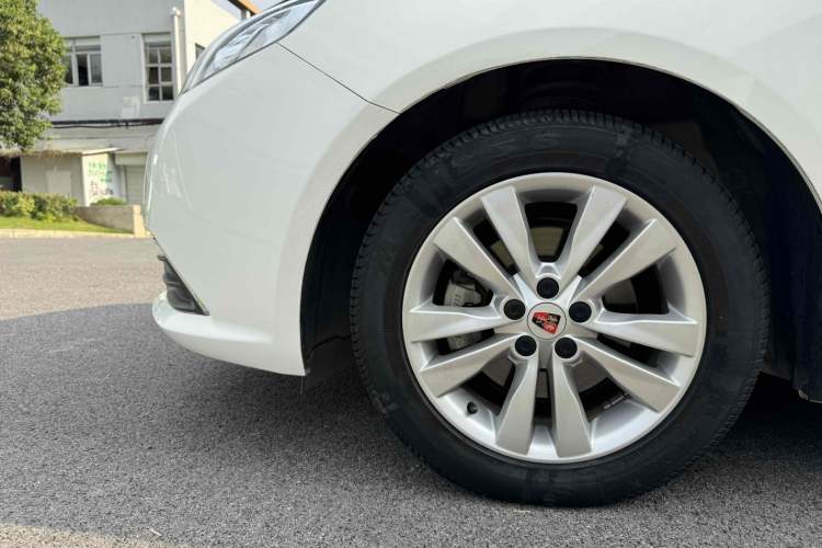 Used Roewe 360 2015 1.5L Automatic Luxury Edition
