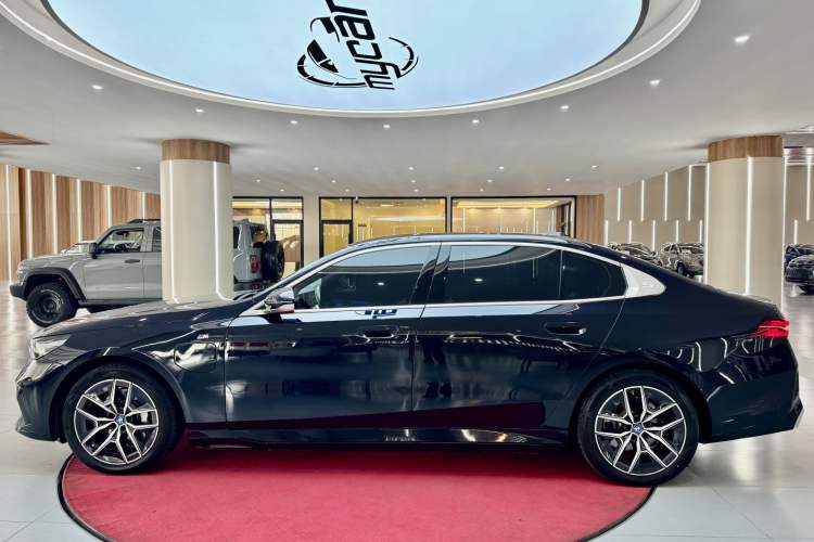 Used BMW i5 2024 eDrive 35L M Sport Package