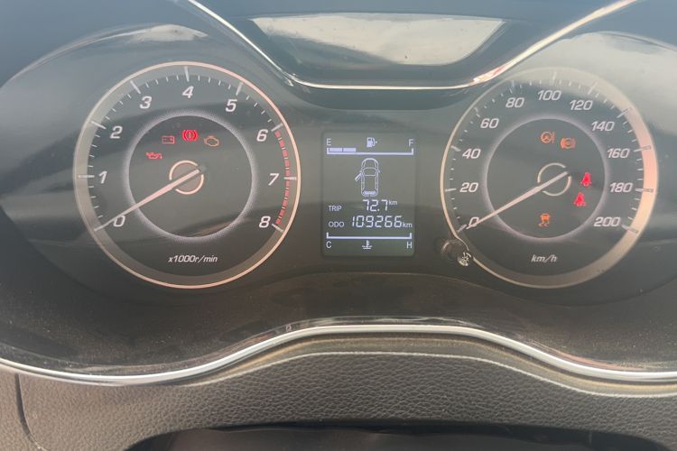 Used Baojun 560 2015 1.8L manual Comfort trim level
