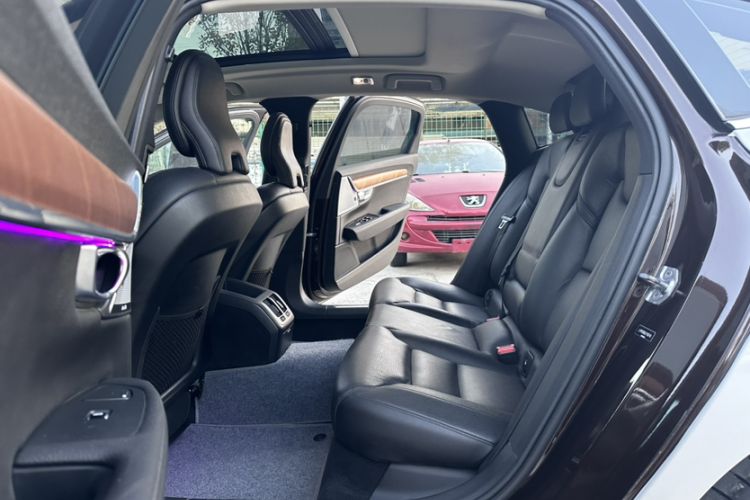 Used Volvo S90 2020 T5 Zhiyi Luxury Edition
