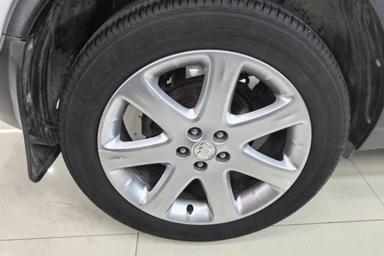 Used Buick Encore 2015 1.4T Automatic Two-Wheel Drive Urban Elite Version Exterior 7