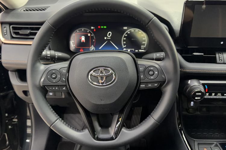 Used Toyota Wildlander 2024 2.0L CVT Two-Wheel Drive Luxury PLUS Edition