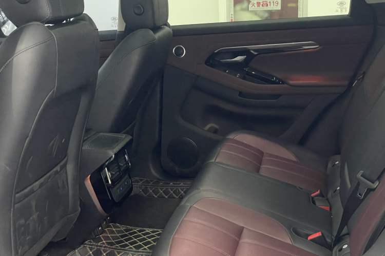 Used Land Rover Range Rover Evoque 2023 Aurora L 249 PS Luxury Edition