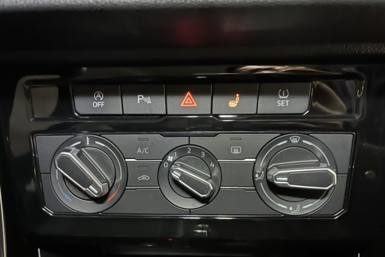 Used Jetta VS5 2021 280TSI Automatic Enjoyment Model Interior 4