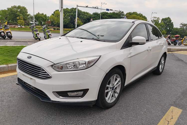 Used Ford Focus 2018 Sedan Classic 1.6L Automatic Trendy SmartDrive Edition Guazi used car, China used car export, Used car for sale, Used  cars, Cheapest cars for sale