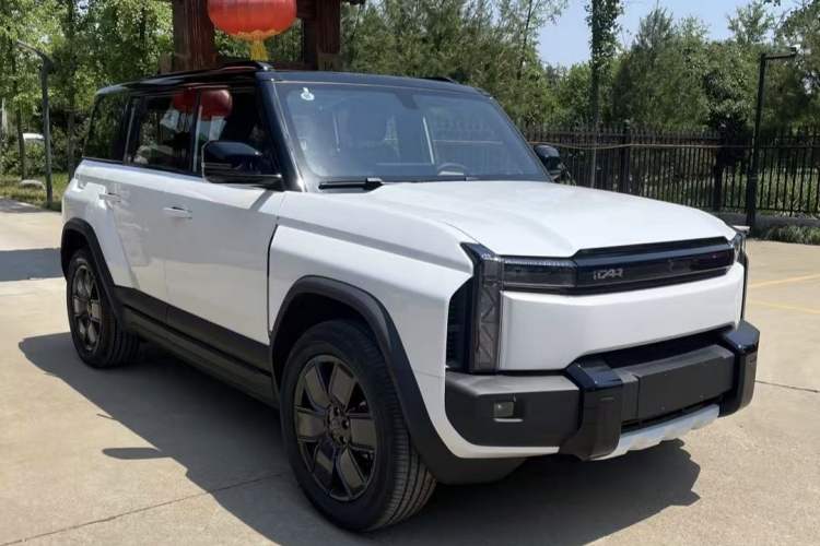 Used iCAR 03T 2024 520km Two-Wheel Drive Long-Range Version
