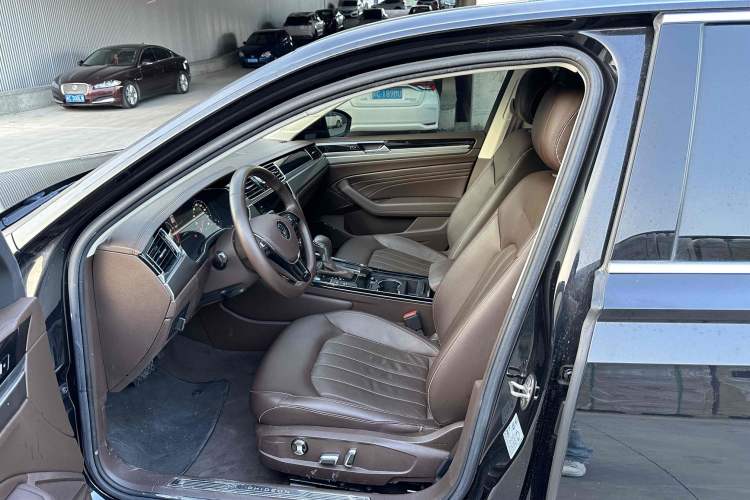 Used Volkswagen Phideon 2021 380TSI Luxury Edition