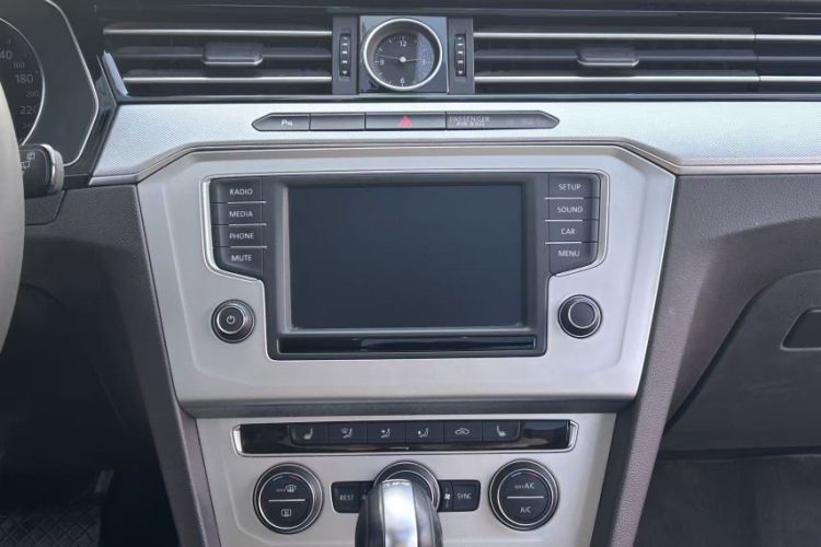 Used Volkswagen Variant 2016 280TSI Two-Wheel-Drive Comfort Edition