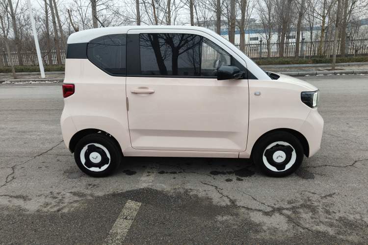 Used Wuling Hongguang MINIEV 2021 Macaron Fashion Model Lithium Iron Phosphate