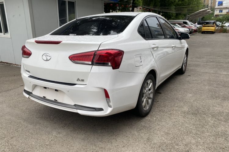 Used Soueast A5 Wing Dance 2019 1.5L Manual Luxury Version China V Standard
