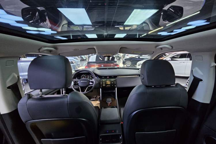 Used Land Rover Discovery Sport New Energy 2024 1.5T P300e Plug-in Hybrid Electric Version Headliner