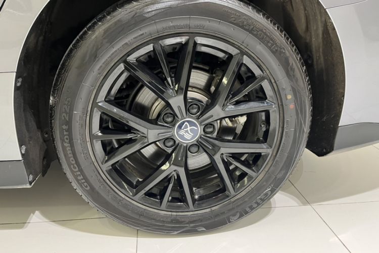 Used BYD Han 2024 DM-i Glory Edition 121KM Elite Model
