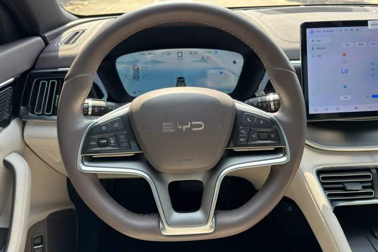 Used BYD Song PLUS New Energy 2025 EV 520km Premium Version
