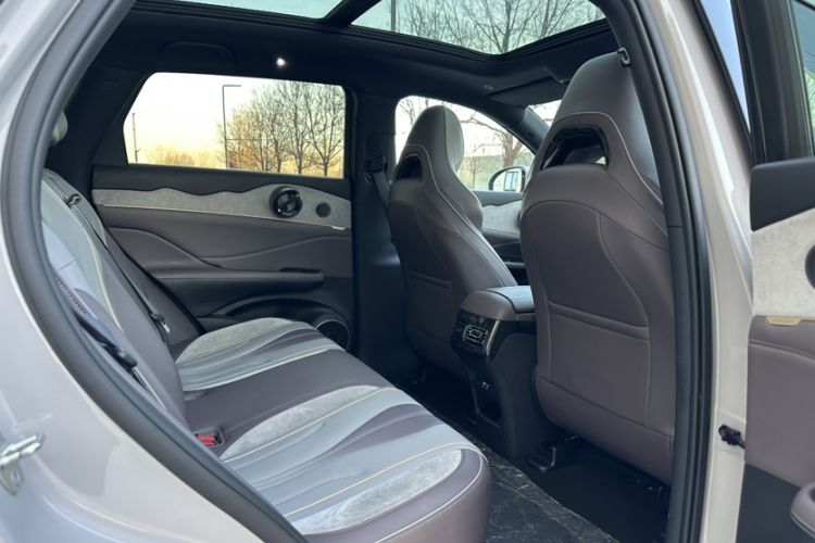 Used BYD Frigate 07 2024 HONOR Edition DM-i 205KM Flagship Model