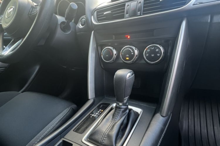 Used Mazda CX-4 2018 2.0L Automatic Two-Wheel Drive Blue Sky Dynamic Version China VI Standard