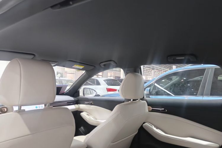 Used Baojun Yunhai 2024 140km Plug-in Hybrid Version Roof