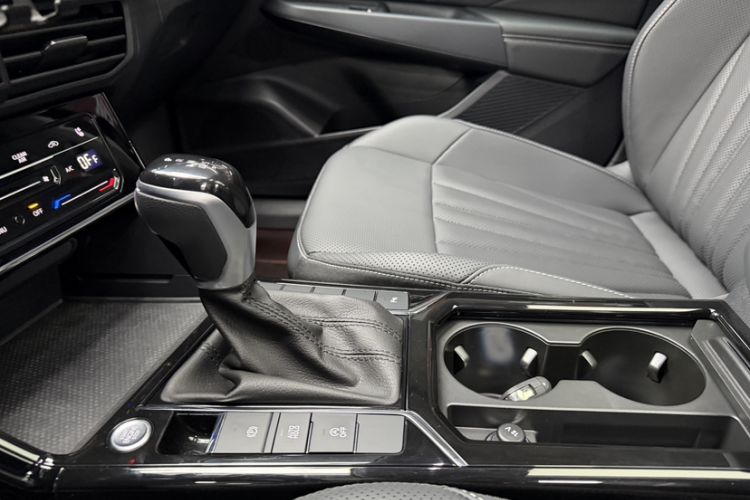 Used Volkswagen Passat 2025 Outstanding Model 330TSI Starry Elite Edition
