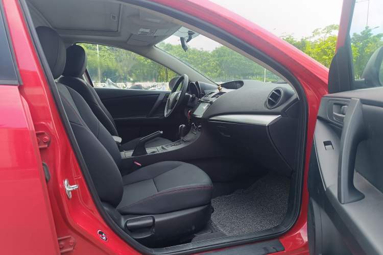 Used Mazda 3 2013 Sedan 1.6L Automatic Elite Model
