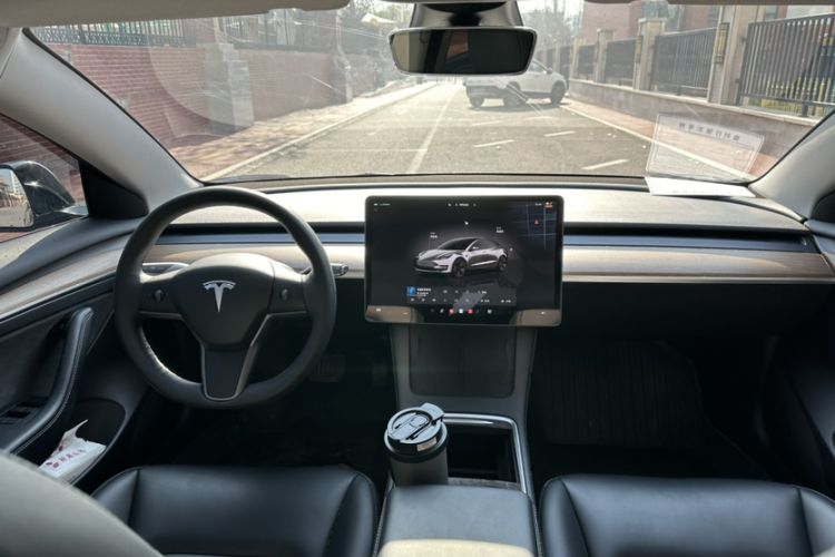 Used Tesla Model 3 2022 Rear-Wheel-Drive Version