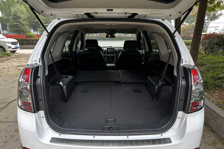 Used Chevrolet Captiva 2014 2.4L 4x4 Flagship Edition 7 Seats