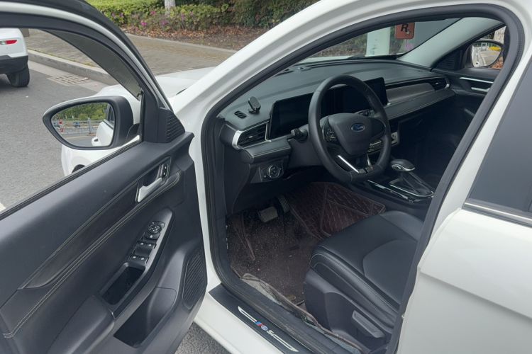 Used Ford Escort 2021 1.5L Automatic Diamond Edition Driver Seat