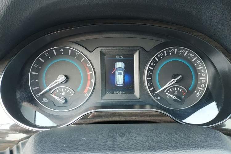 Used Haval H2 2016 Red-Label 1.5T Manual Two-Wheel Drive Luxury Model