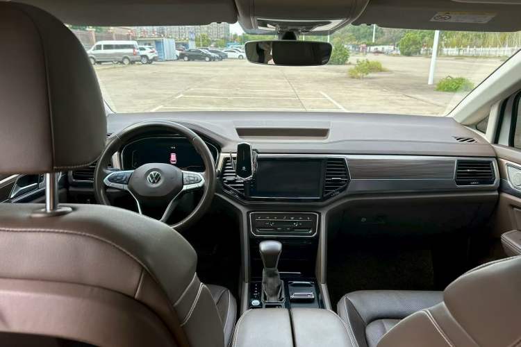 Used Volkswagen Viloran 2020 330TSI Luxury Edition