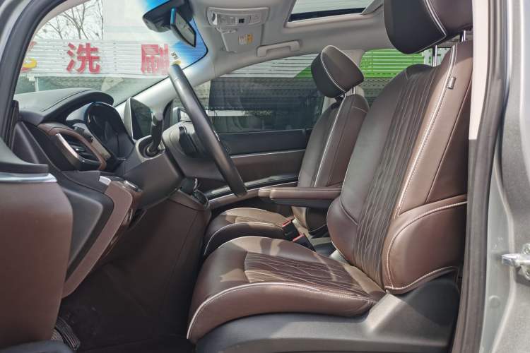 Used Buick GL8 2023 Land Executive Class 652T Luxury Model